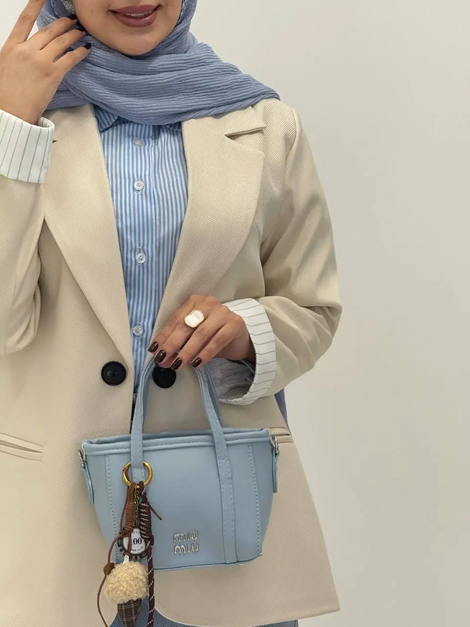 3597-کت پرادا کاروس